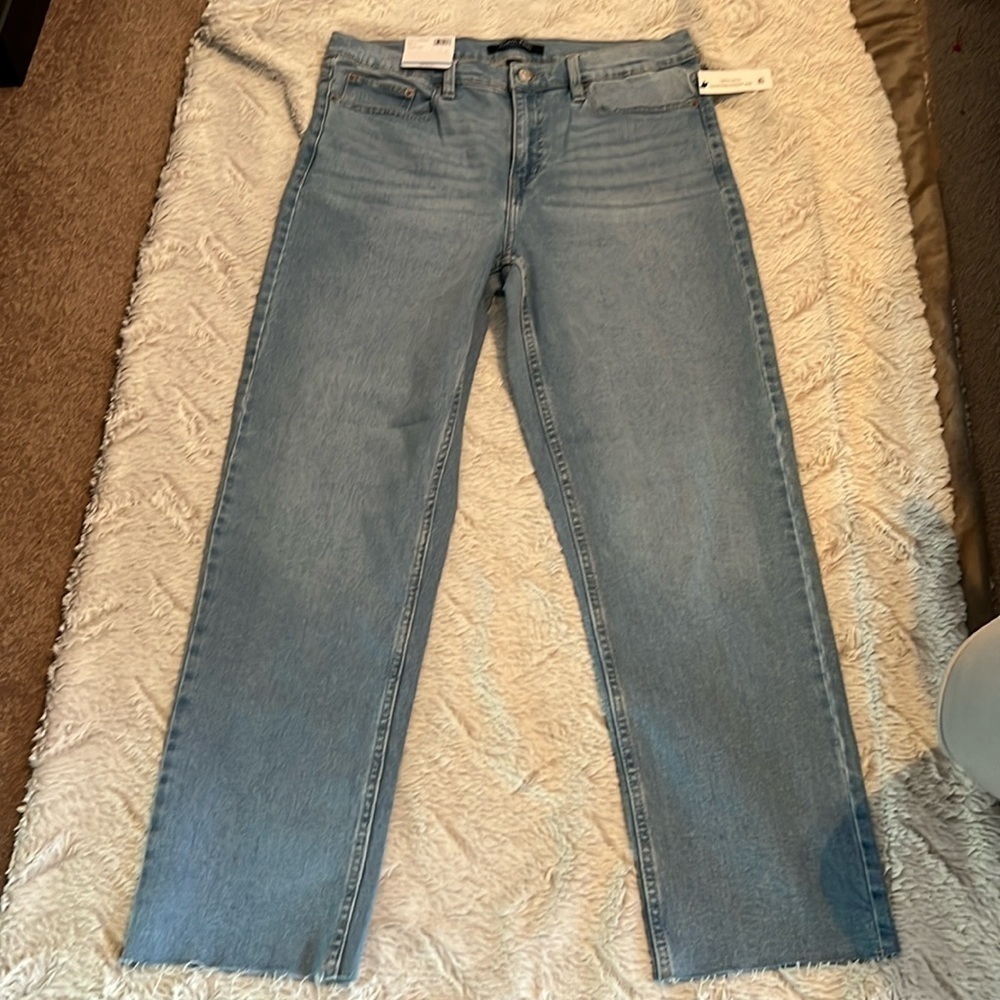 NWT Calvin Klein Straight Jean Size 10